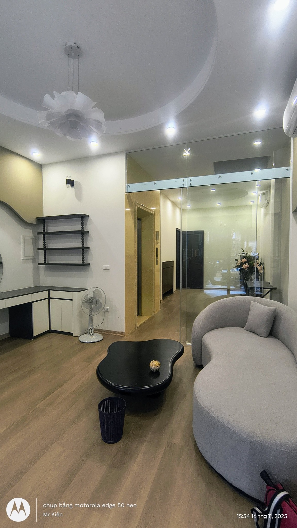 Bán nhà phố Tứ Liên, Tây Hồ, thang máy, gara ô tô, mặt tiền 4,7m