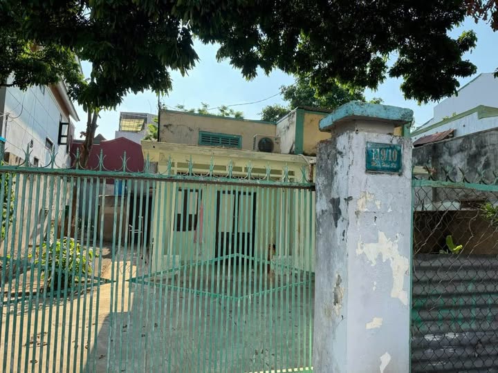 Đất vàng Buôn Ma Thuột, 240m2, chủ kẹt tiền bán gấp