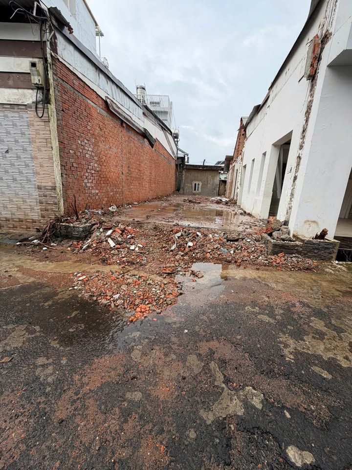 Mặt tiền Nguyễn Hiền, 77,5m2, thổ cư 100%, giá hời 4,68 tỷ