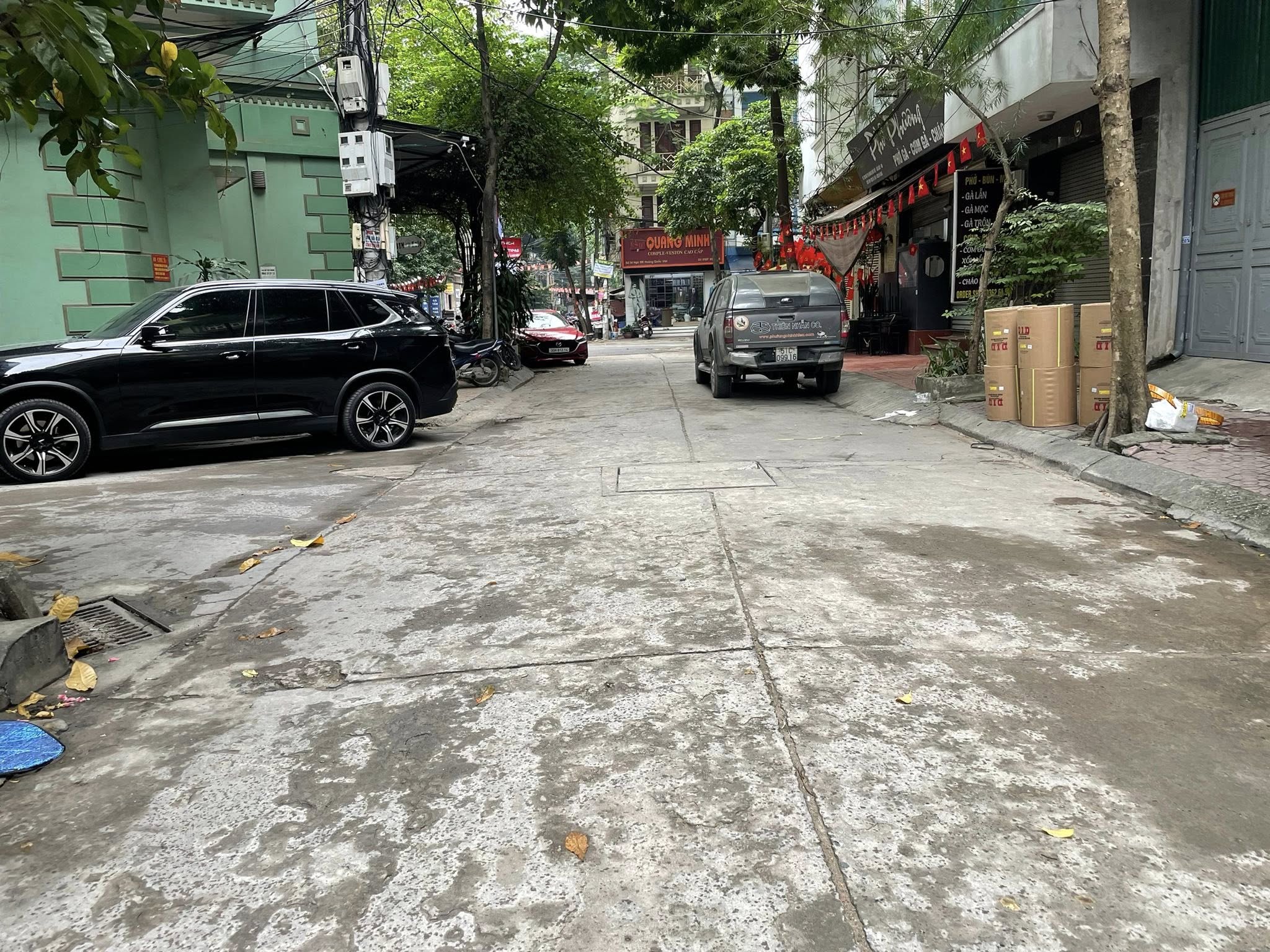 Nhà Xuân Thủy, Trần Quốc Vượng kinh doanh, ô tô đỗ cửa, 2 thoáng, 60m², 5 tầng