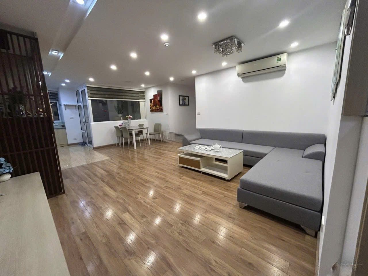 Căn hộ 110m2, 3 phòng ngủ, ở ngay, không cần sắm sửa, giá hời như trúng số