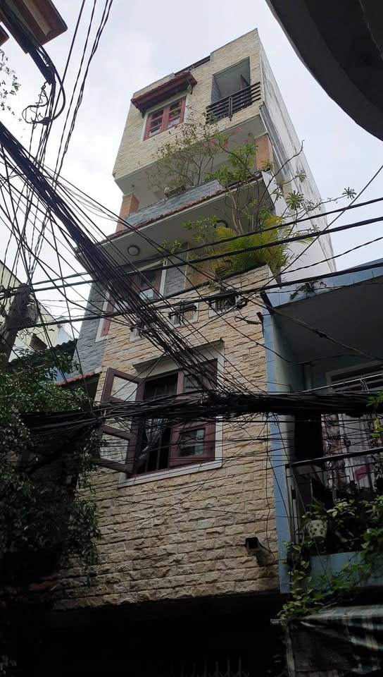 Nhà 3 tháng 2, Quận 10 hẻm xe hơi, mặt tiền khủng, full nội thất, giá hời