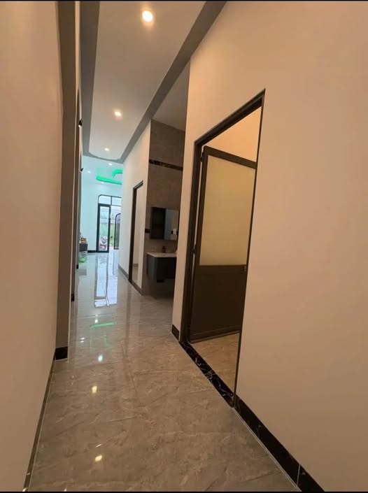 Bán nhà mới đẹp 2 phòng ngủ, 60m2 thổ cư, phố Hắc Dịch, Phú Mỹ