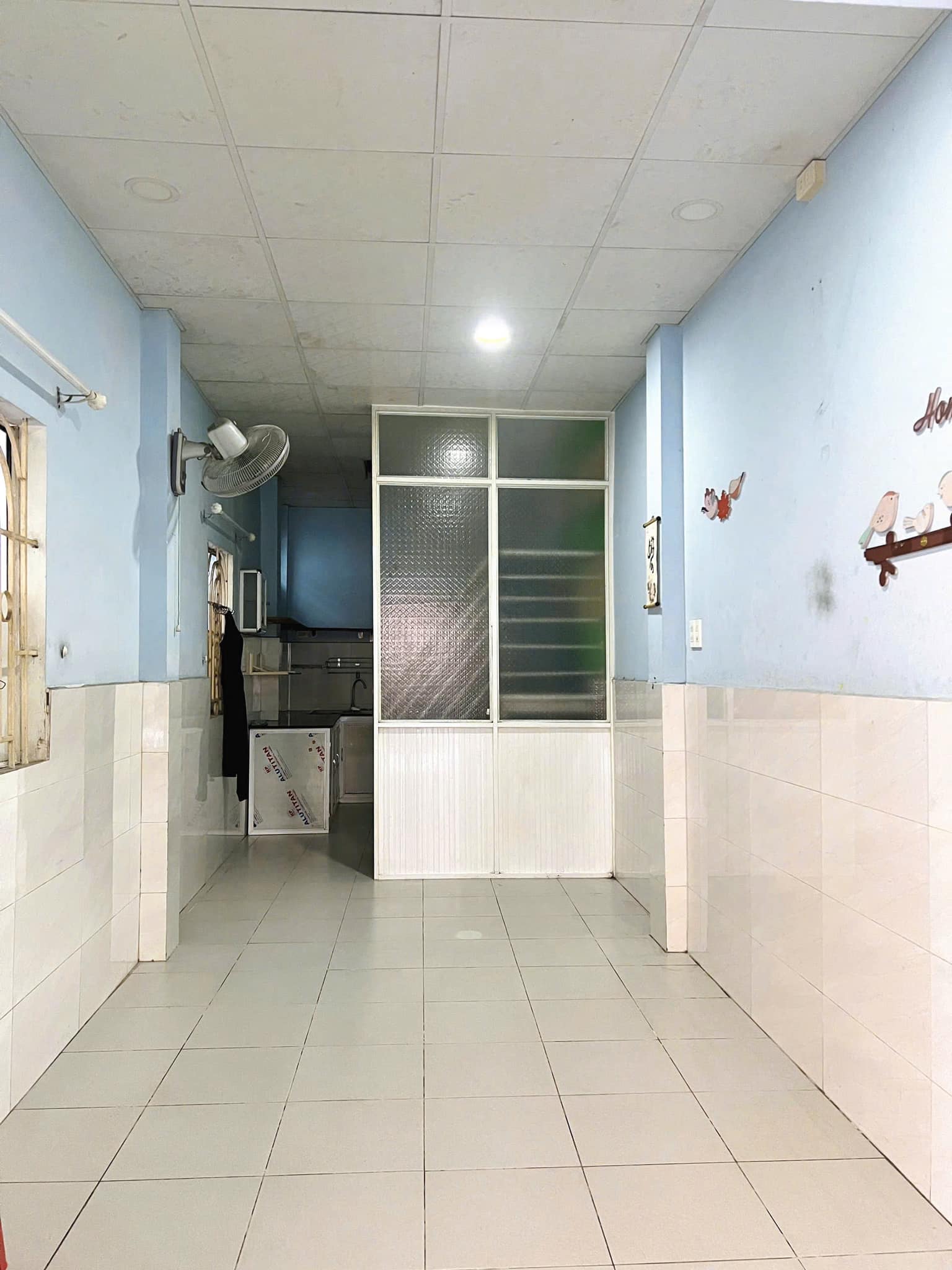 Nhà nguyên căn Bình Thạnh 3m x 11m, 2 phòng ngủ, giá 8,5 triệu/tháng, thoáng mát như mở cửa sổ tâm hồn