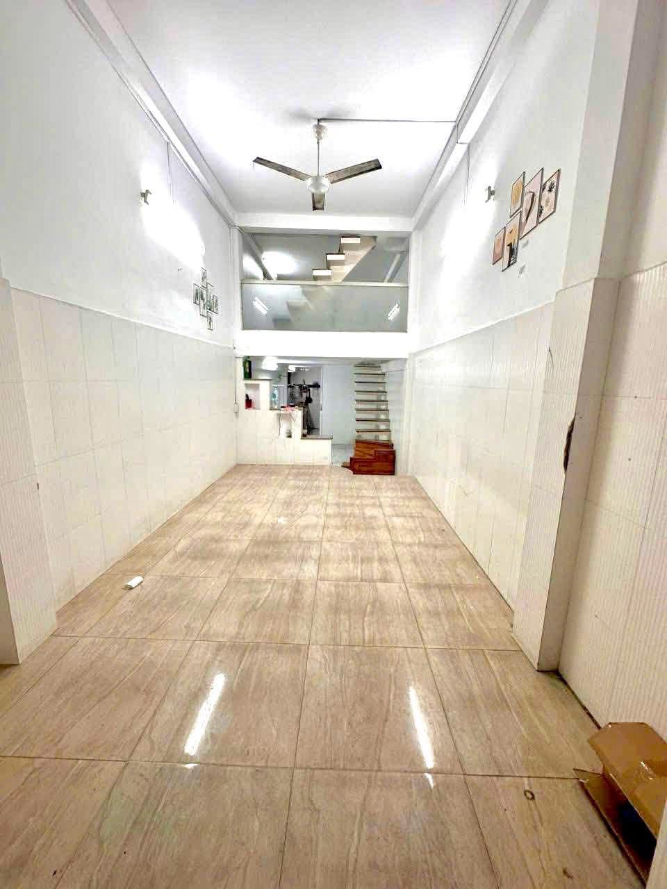 Nhà 3 ngủ hẻm xe tải, giá siêu yêu chỉ 13 triệu/tháng tại Bình Thạnh