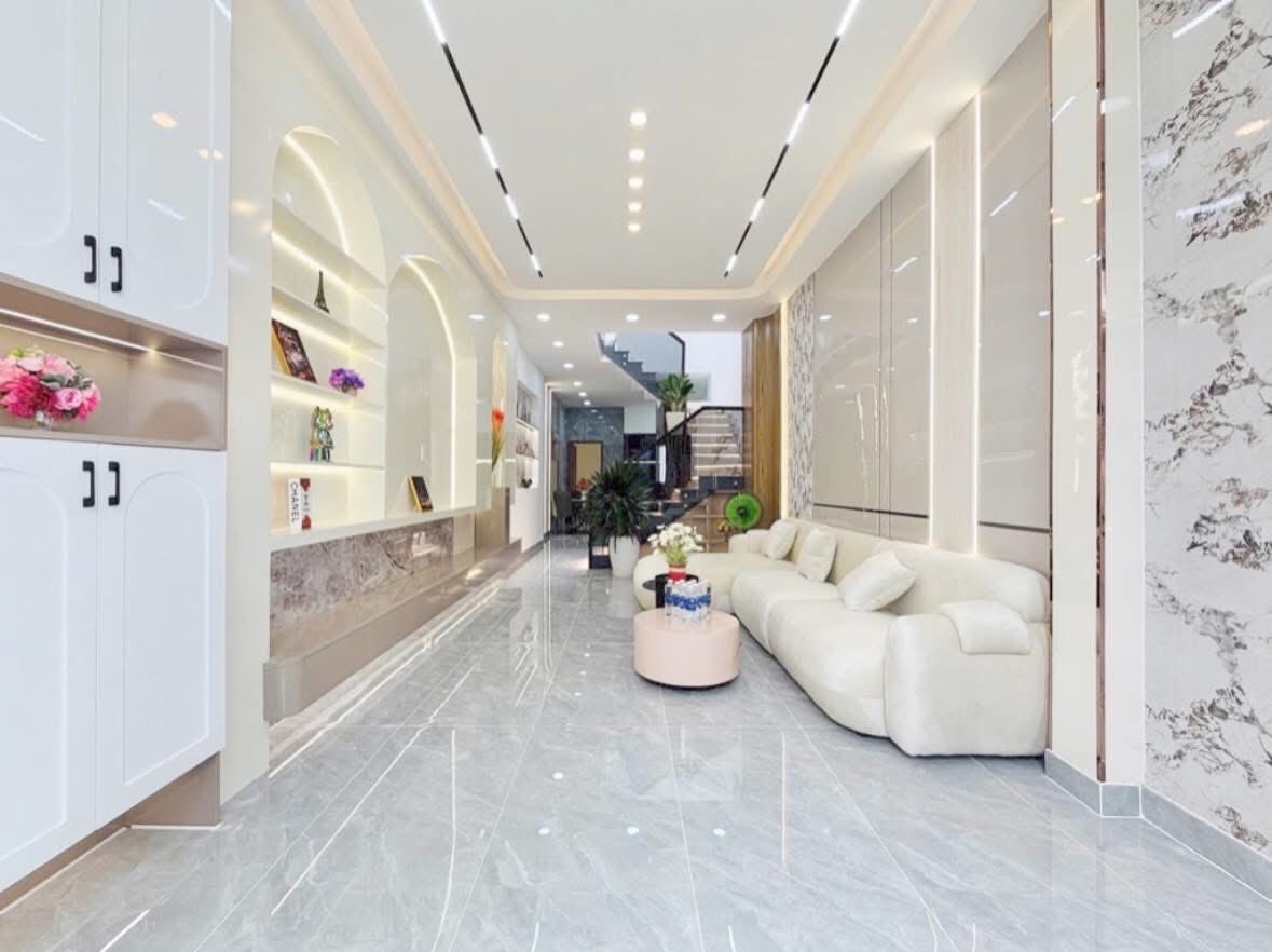 Ngôi nhà 60m2 2 tầng, 3 phòng ngủ tại Gò Vấp, tặng full nội thất xịn