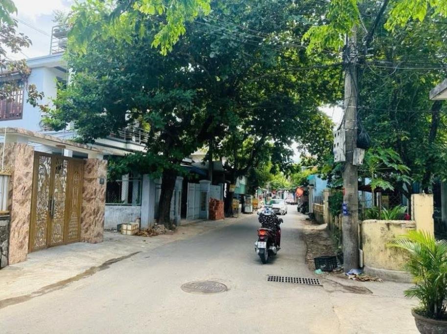 Chào mừng quý khách đến với cơ hội sở hữu một mảnh đất nền đắc địa ngay mặt tiền đường Duy Tân