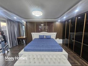 Cho thuê căn hộ 1 ngủ trung tâm Hồ Linh Quang, Đống Đa, 65m2, full nội thất