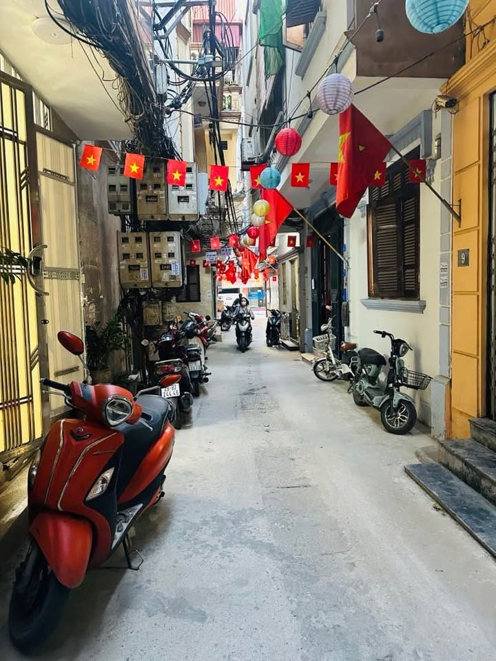 ột căn nhà siêu phẩm tại khu Nghĩa Dũng, quận Ba Đình, Hà Nội