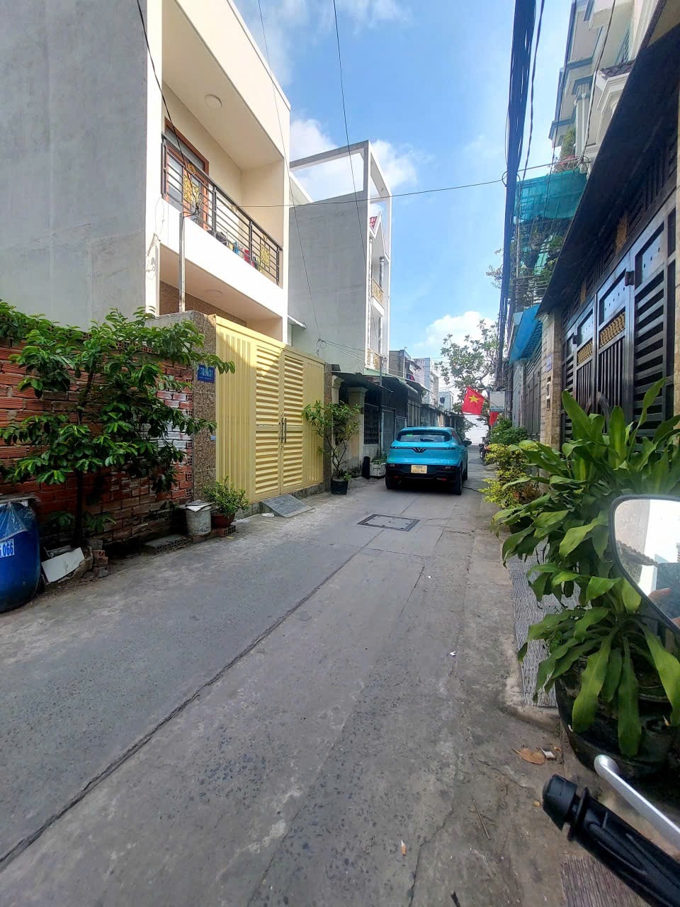 Nhà 1 trệt 1 lầu cũ, hẻm xe hơi 4m x 15m, sổ 52m2, giá 3,85 tỷ