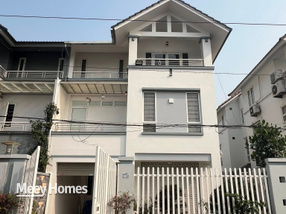 Chào mừng bạn đến với căn nhà mới tinh tế, tọa lạc tại khu đô thị Mê Linh đầy tiềm năng