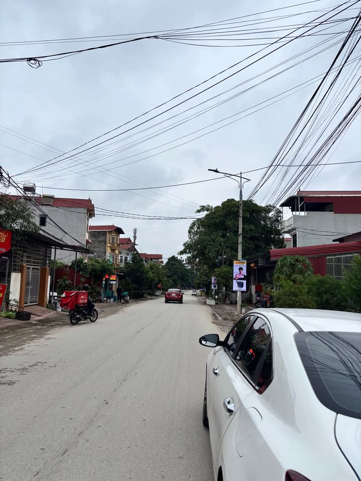 Mặt tiền Trần Đăng Ninh kéo dài, kinh doanh đỉnh cao