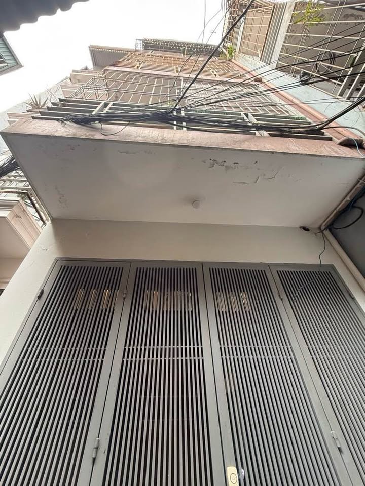Nhà Hoàng Mai 35m2 x 4 tầng, 5 phút tới Bách Khoa - Giá 6 tỷ
