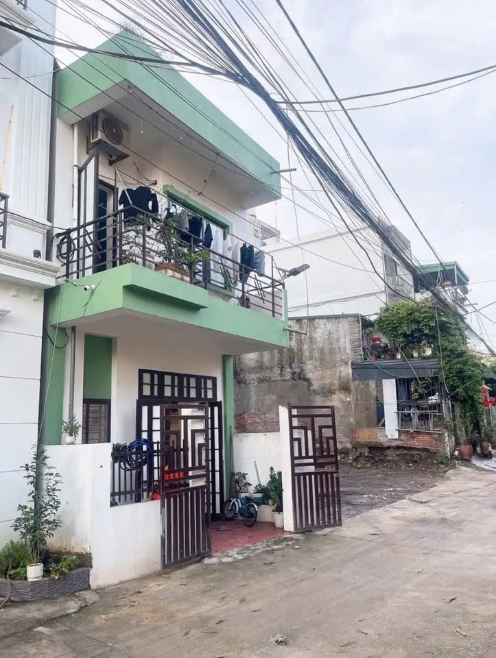 Nhà 2 tầng Cao Xanh, ô tô tận cửa, giá yêu thương 2 tỷ =