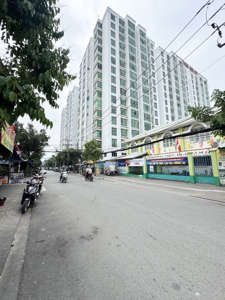 Căn góc 4 tầng full nội thất, 3 phòng ngủ phòng thờ, 54m2, giá tốt