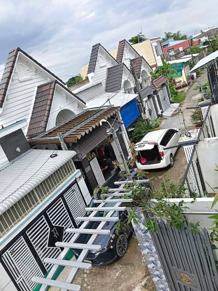 Nhà 1 trệt 1 lầu đường ô tô, 3 phòng ngủ, Vĩnh Long - 1.65 tỷ