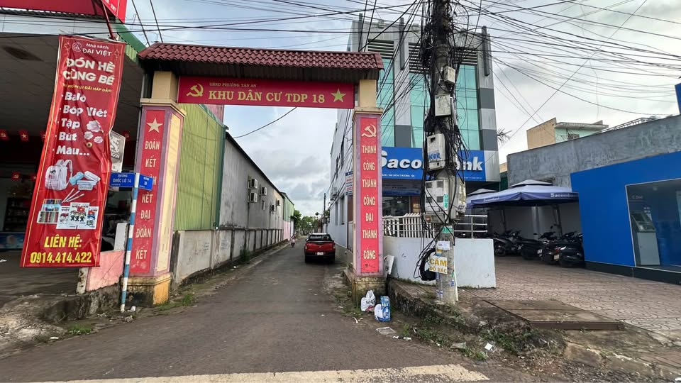 Mặt tiền 3B Buôn Ma Thuột, 6m x 21,9m, 1,99 tỷ, sát Quốc Lộ 14