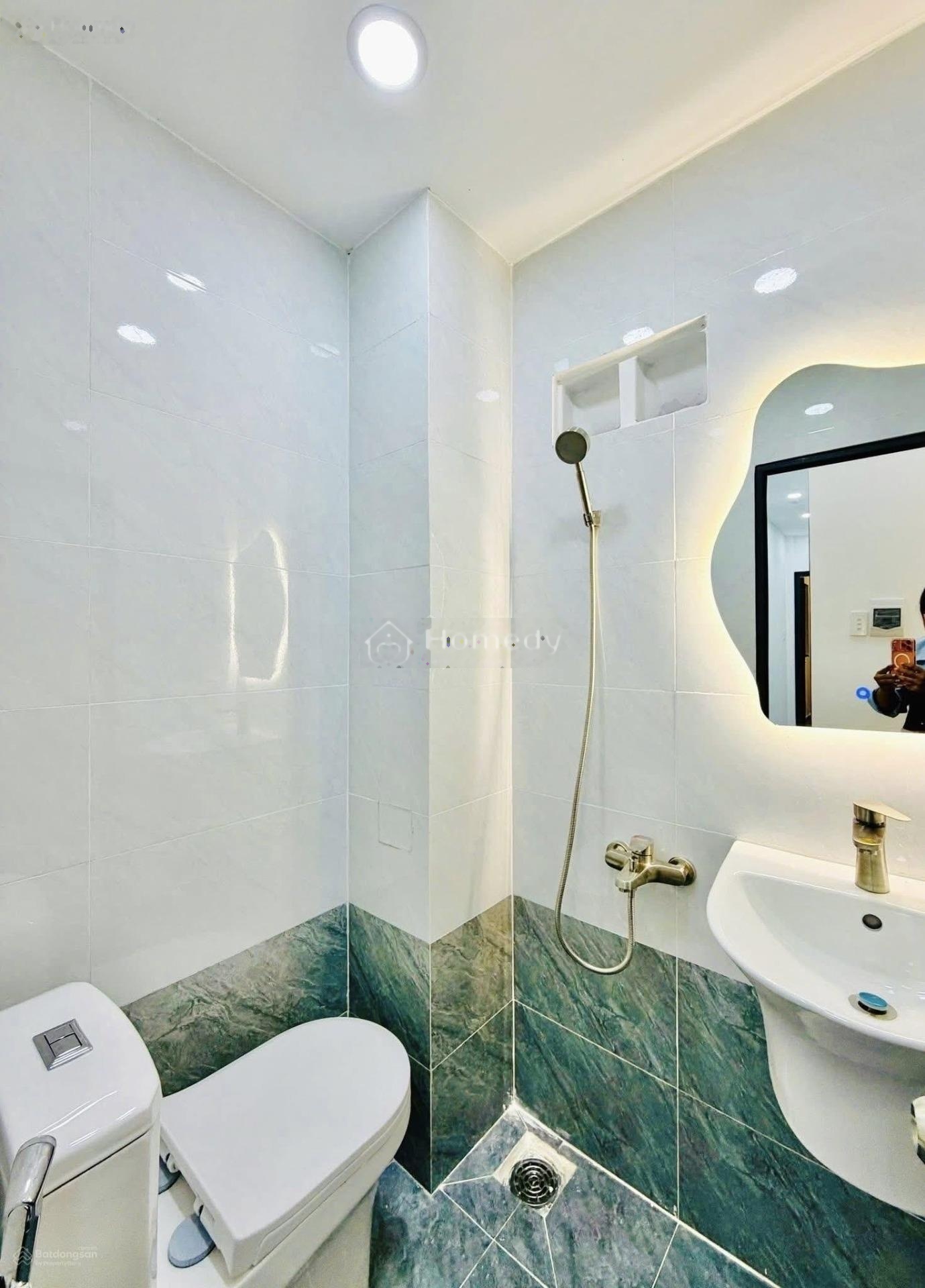 Hot nhà Quận 5 cần bán gấp khu vực Quận 5 đường Nguyễn Trãi giá chỉ 1 tỷ 7 siêu siêu rẻ.