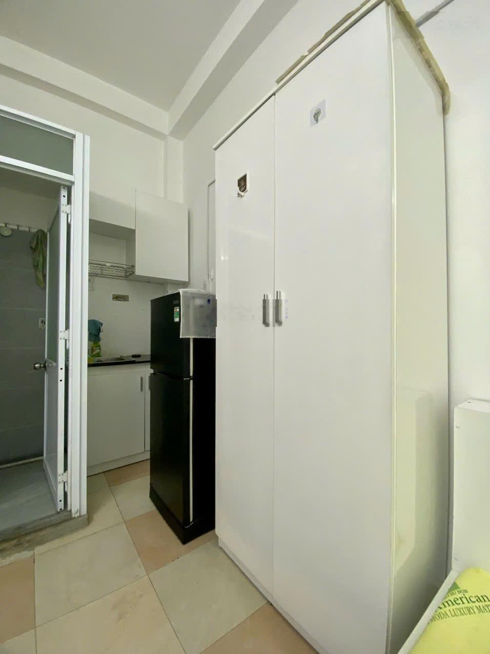 Hẻm 4m Nguyễn Trãi Q1, nhà ngang 4.1m trệt 3 lầu mới 7pn 7wc, cho thuê 35 triệu/tháng