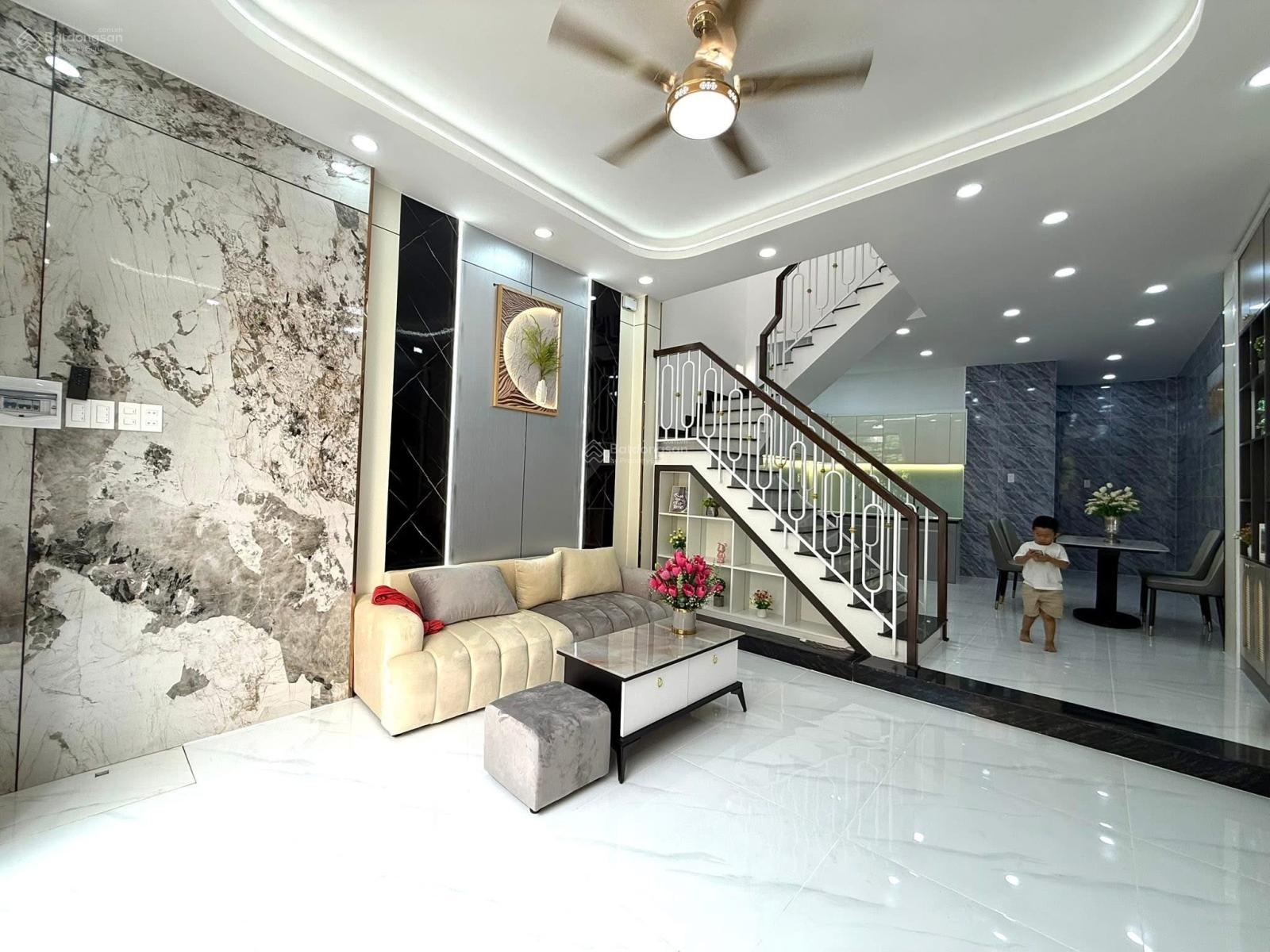 3,2tỷ bán gấp nhà hồ hảo hớn, quận 1 | hẻm 4m | cho thuê 17 triệu - tặng full nội thất như hình