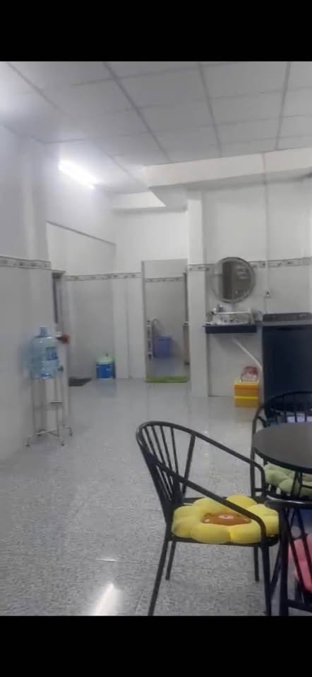 Nhà Tọa lạc ngay trên trục đường Tôn Đức Thắng mới