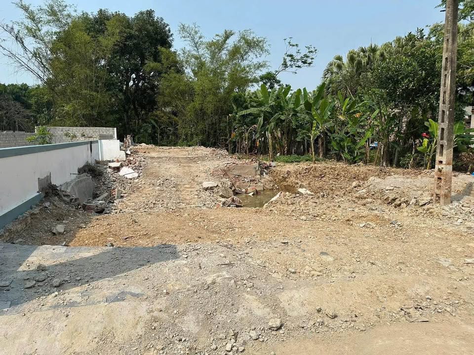 Bán đất 176m2 tại Quảng Yên, gần chợ, trường học