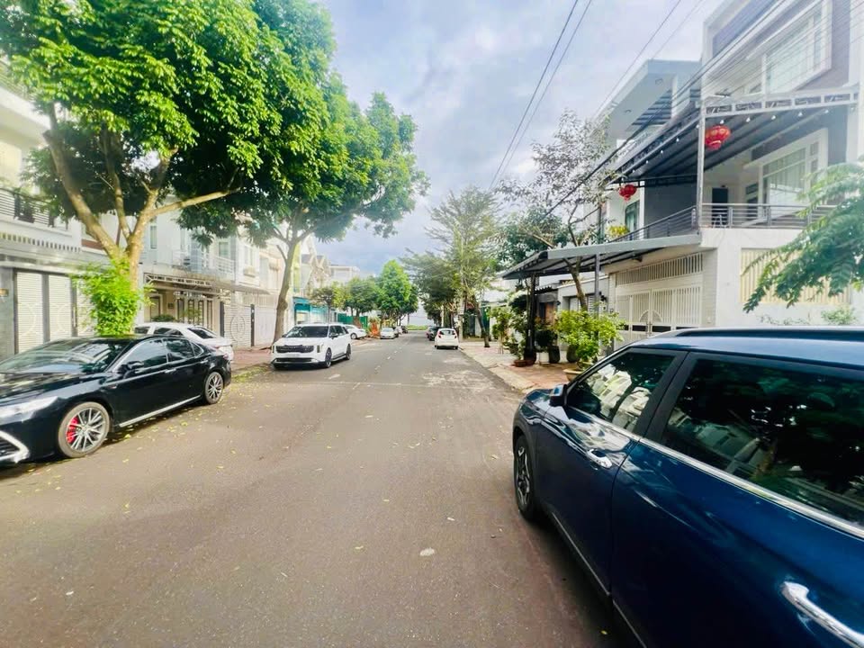 Đất vàng mặt tiền Kpa Nguyên - Trung tâm phố, sổ đỏ sẵn sàng, chỉ 8.7 tỷ