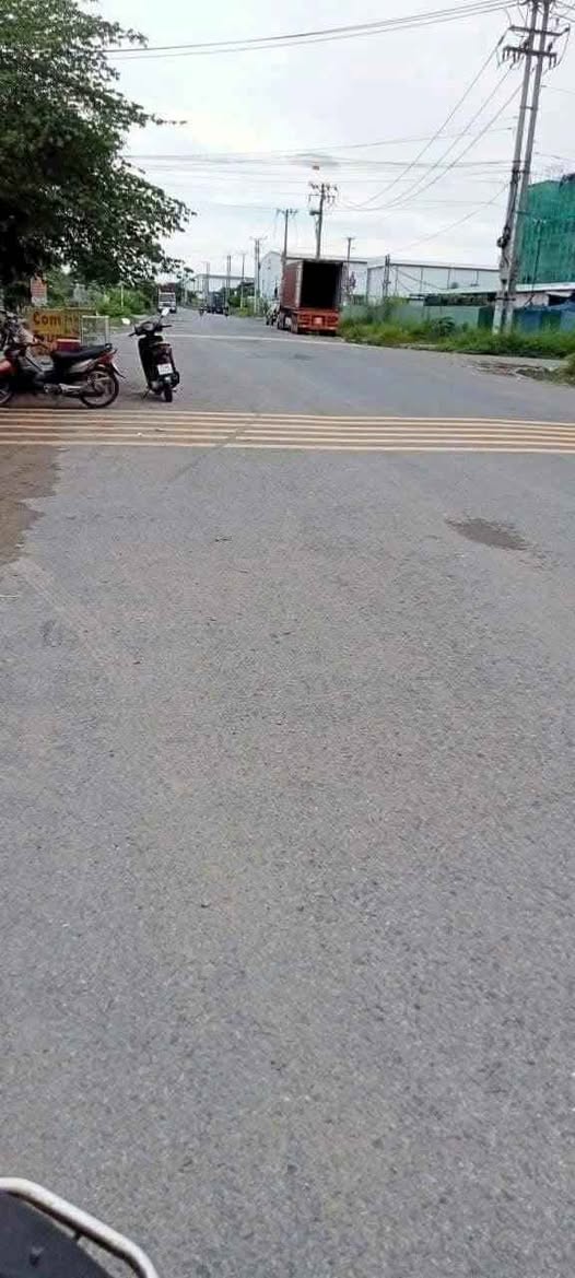 Mặt tiền Tỉnh lộ 885, Bến Tre, nhà xưởng rộng 616m2, kinh doanh đa ngành, giá 5,5 tỷ