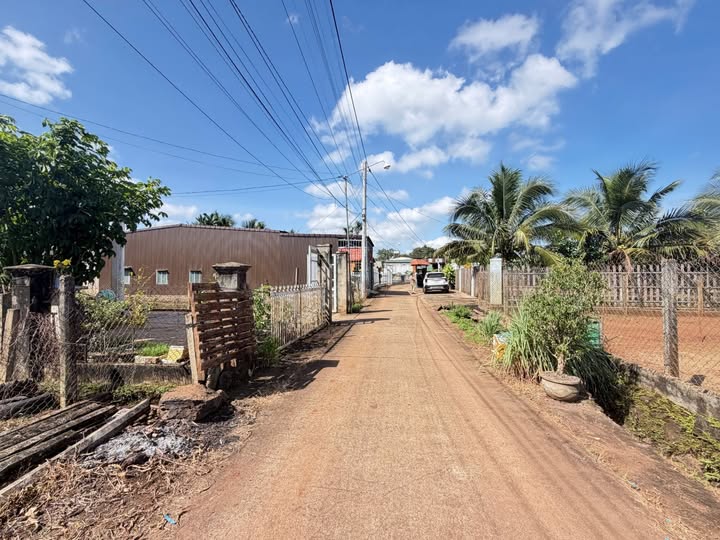 Đất 10x37m, 75m2 thổ cư, dân cư đông đúc, giá 1.49 tỷ, bao hồ sơ