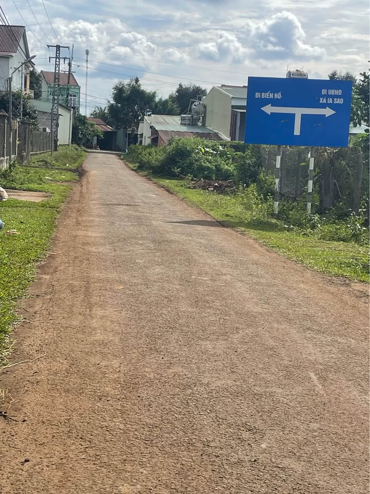 Đất vàng Ia Hrung 45m mặt tiền đường nhựa, sẵn sàng chờ chủ nhân