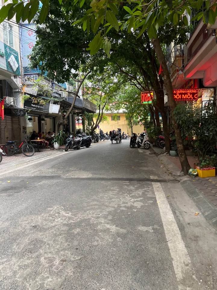 Nhà 7 tầng thang máy, ô tô tránh, 4.5m mặt tiền, khu phân lô Phạm Tuấn Tài