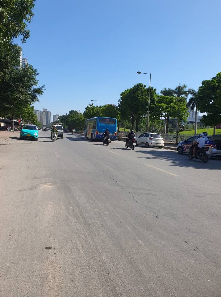 Bán đất vàng Song Phương - Lô đất 51m² thông ô tô 16 chỗ, giá hời