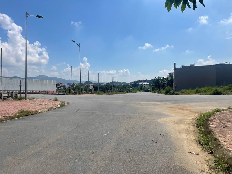 Mảnh đất vàng hướng Đông Bắc, mặt tiền thoáng đãng tại Minh Đức, Sa Pa