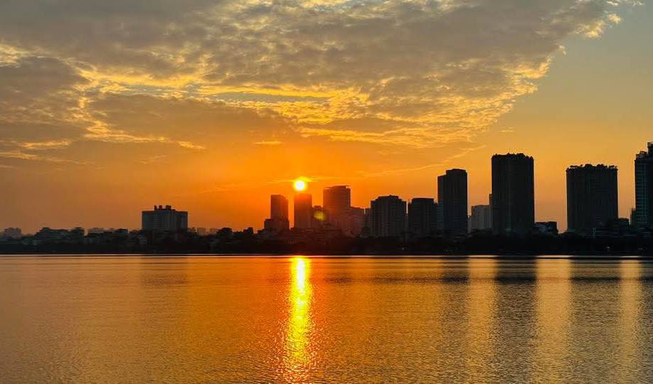 Nhà 5 tầng thang máy, 52m2, Hai Bà Trưng, vừa ở vừa cho thuê