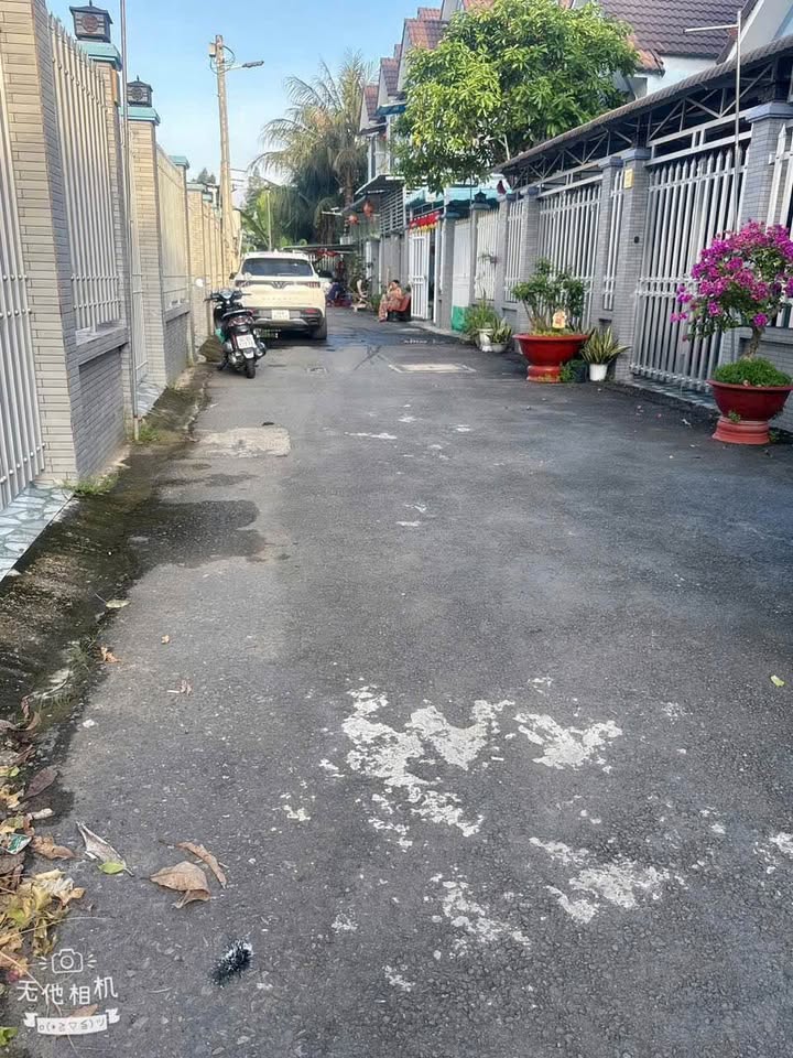 Nhà biệt thự mái Thái phường 8, Vĩnh Long, giá hời chỉ 3,3 tỷ