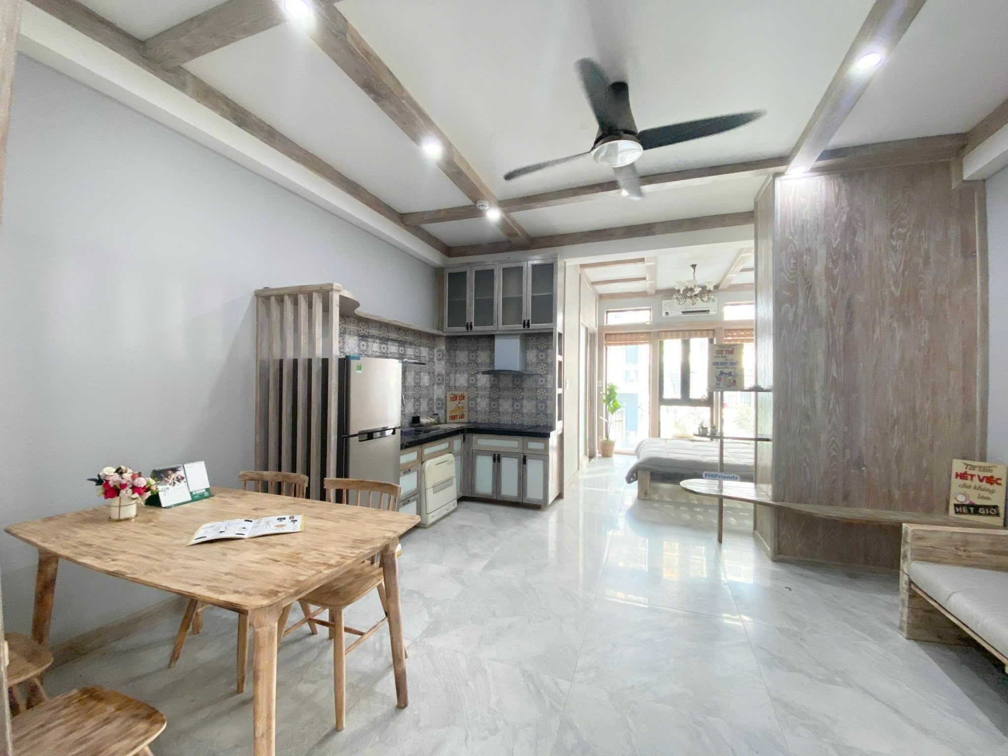 Căn hộ An Phú Quận 2 bếp tách, nội thất xịn, giá hời