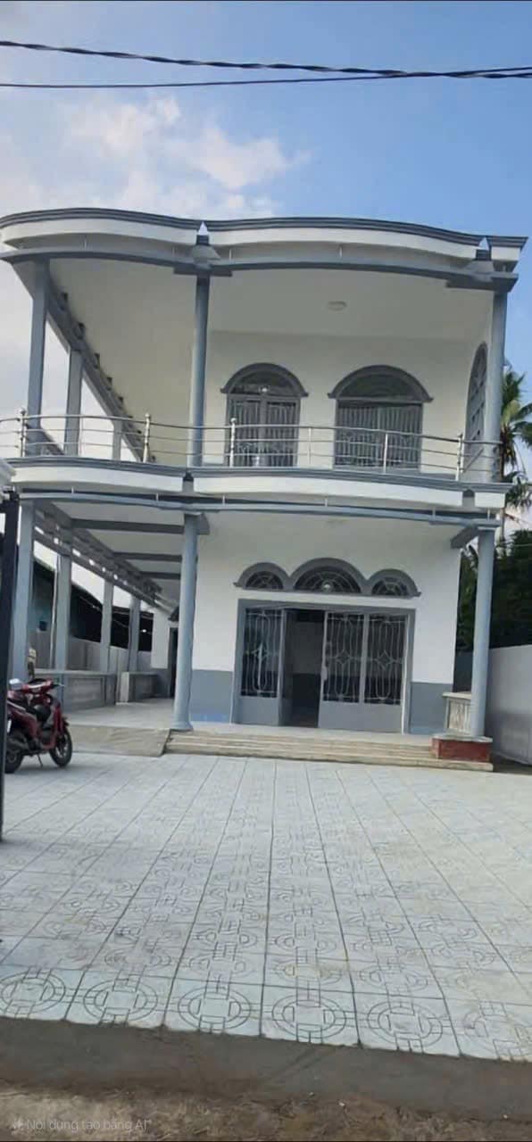 Nhà 1 trệt 1 lầu mặt tiền lộ 10m, 350m2, 4 phòng ngủ, 2,2 tỷ