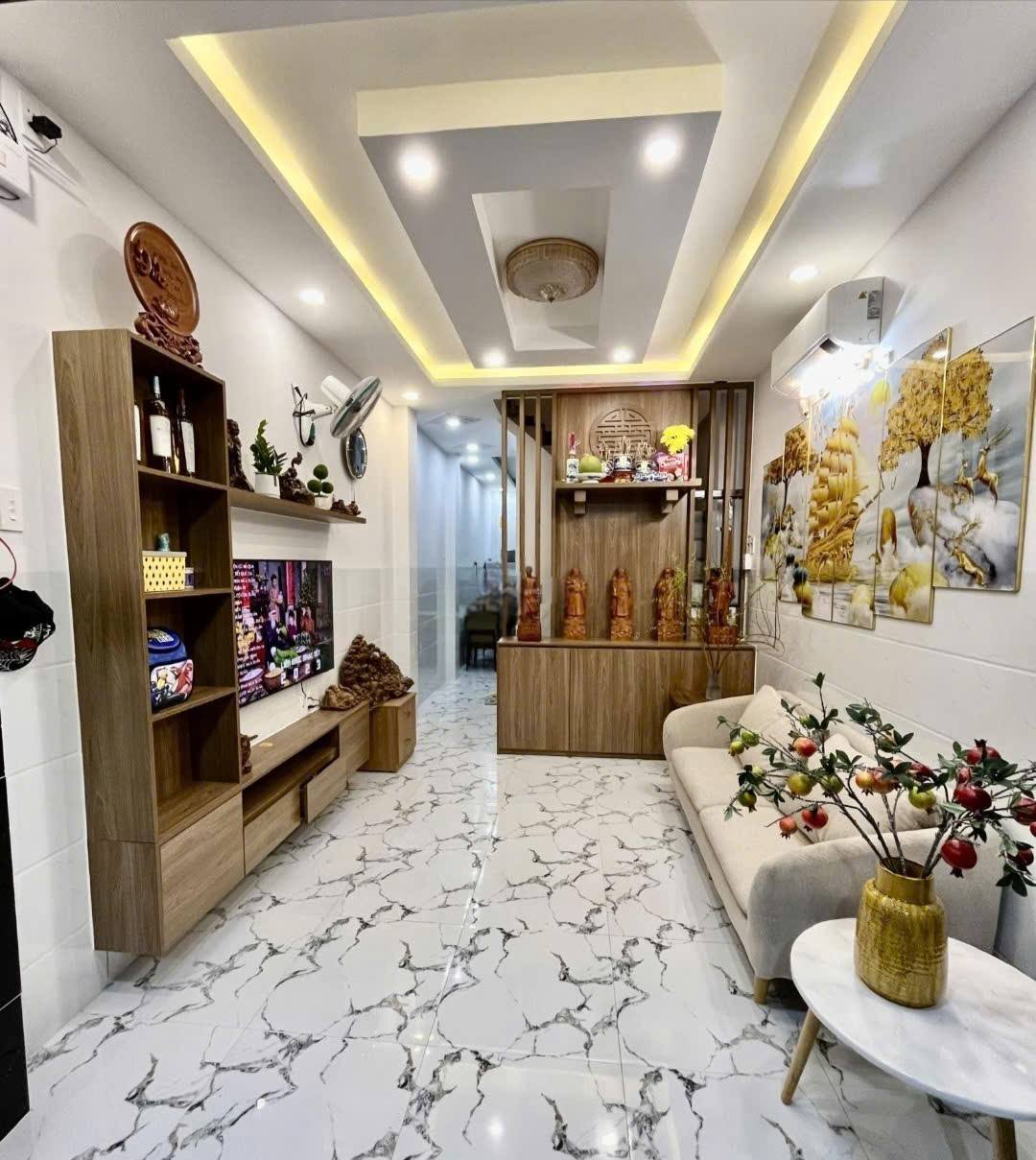 Nhà cho thuê nằm trên đường Huỳnh Tấn Phát, Phường Tân Mỹ, Quận 7