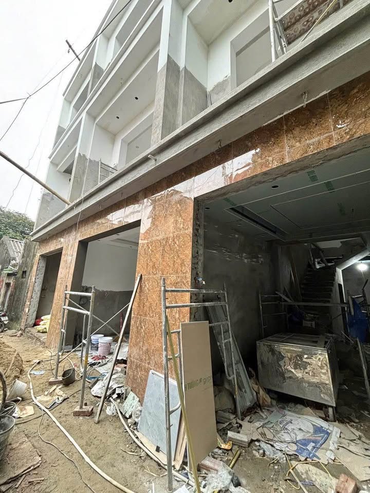 Nhà 3 tầng mới xây, an cư Lý Nhân Tông