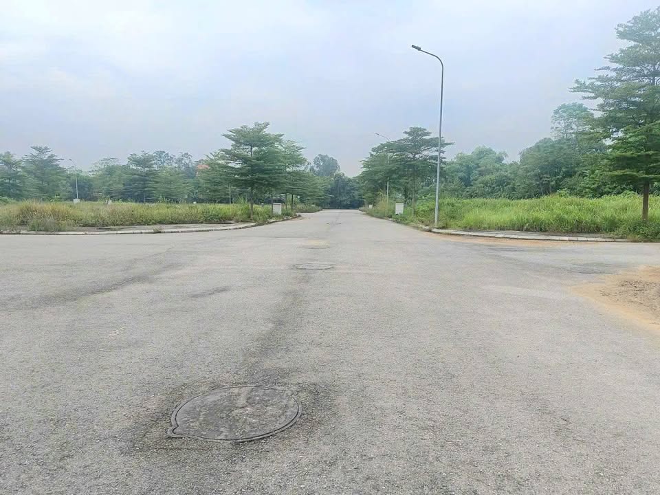 Bán đất nền 100m2 khu đô thị Vân Hội City, gần hồ, đường 16,5m, Phú Thọ