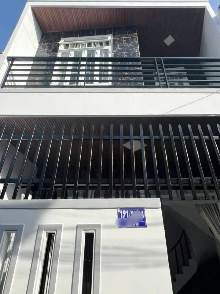 Nhà 2 tầng đón gió Tây Bắc, đất nở hậu đẹp tại trung tâm Vũng Tàu