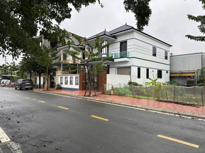 Đất Vĩnh Phúc 200m² trung tâm tiện ích, giá nhỉnh 3,8 tỷ