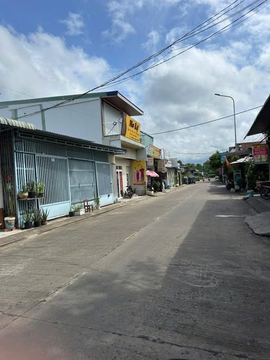 Bán nhà mặt tiền Hoàng Văn Thụ, Dương Đông, Phú Quốc - 90m², ngang 9m, 6.5 tỷ