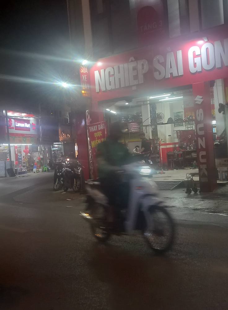 Bán nhà lô góc chung cư mini Trần Quốc Vượng, Cầu Giấy - 7 phòng khép kín, dòng tiền 30 triệu/tháng