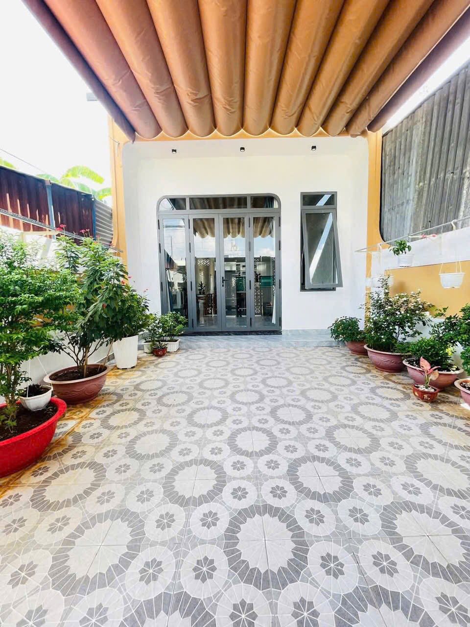 Nhà cấp 4, 2 mặt tiền thoáng đãng, gần bờ kè Bửu Long, chỉ hơn 1 tỷ