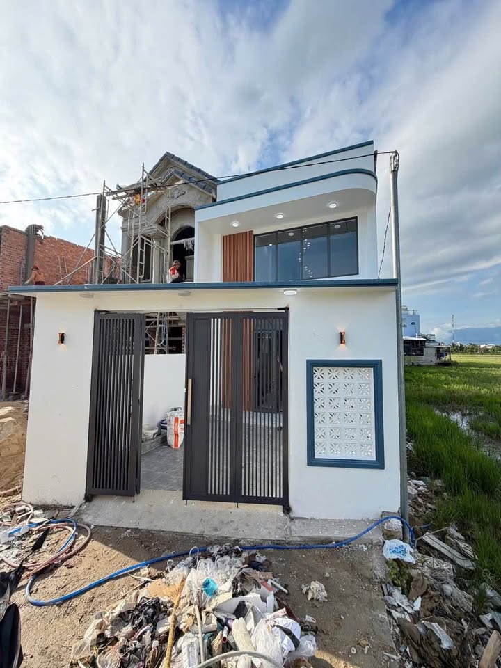 Bán nhà mặt tiền đường Xóm Gò, Diên Sơn, Diên Khánh - Hoàn thiện, 100m2, 1.89 tỷ