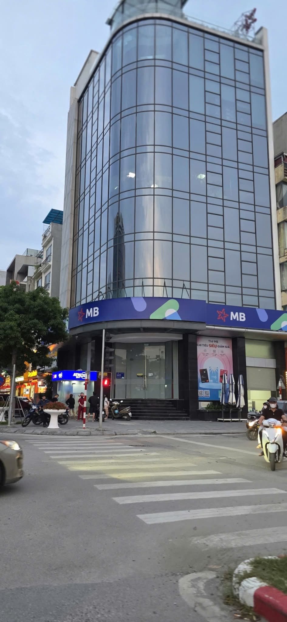 Nhà 70m² 6 tầng mặt tiền 5m, kinh doanh đỉnh tại trung tâm Đông Anh