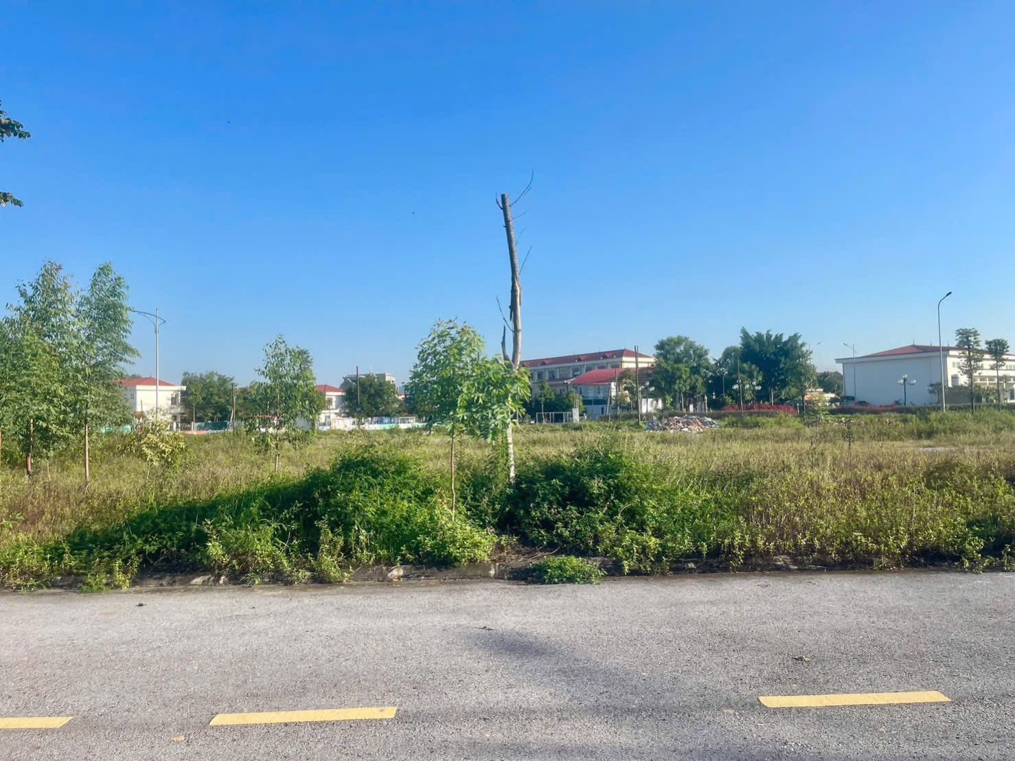 Đất vàng Song Khê - Bắc Giang lô đẹp view công viên, sổ đỏ trao tay