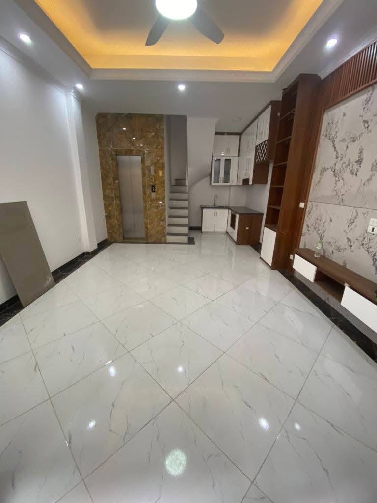 Nhà 6 tầng thang máy, Bùi Xương Trạch, Thanh Xuân, Vừa xinh vừa sang, giá thương lượng