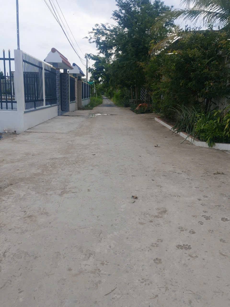 Bán đất nền Bến Tre, diện tích 138m2, ngang 5m, giá 490 triệu